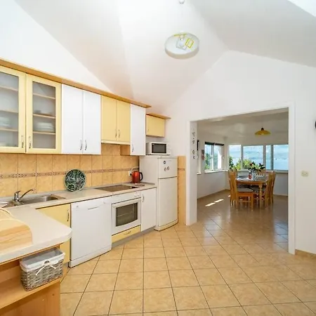 Adriatic Sea View Penthouse With Parking - 5 Min Walk To Coast Apartment *