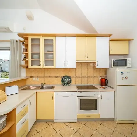 Adriatic Sea View Penthouse With Parking - 5 Min Walk To Coast Apartment *