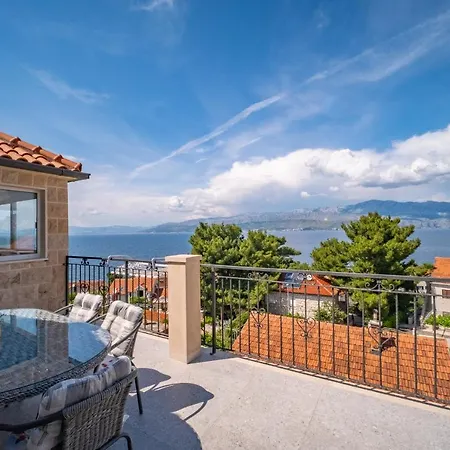Adriatic Sea View Penthouse With Parking - 5 Min Walk To Coast *