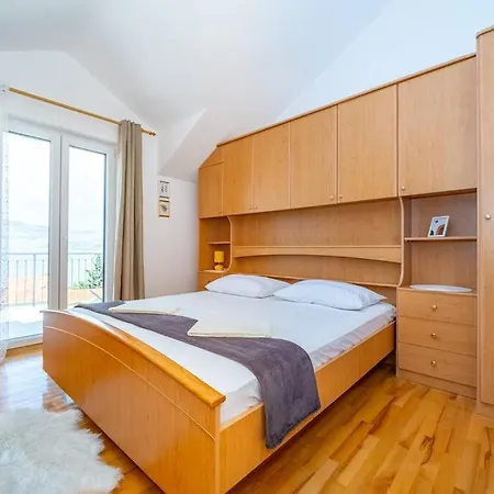 Apartment Adriatic Sea View Penthouse With Parking - 5 Min Walk To Coast *